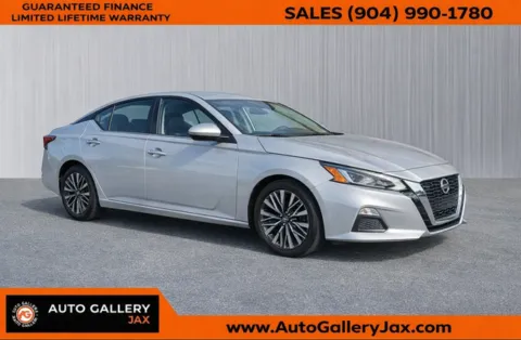 Silver 2023 Nissan Altima 2.5 SV for sale in Jacksonville, FL