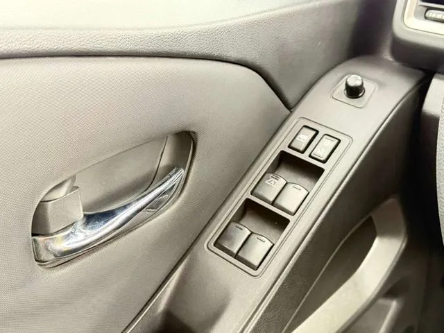 2022 Nissan Frontier SV - Photo 28