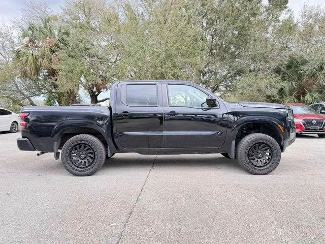 2022 Nissan Frontier SV - Photo 6