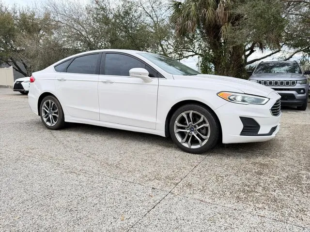 2020 Ford Fusion SEL
