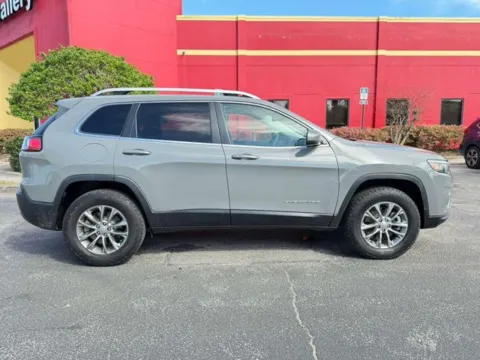More photos of 2020 Jeep Cherokee Latitude Plus at Auto Gallery Jacksonville, FL