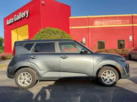 More photos of 2024 Kia Soul LX at Auto Gallery Jacksonville, FL