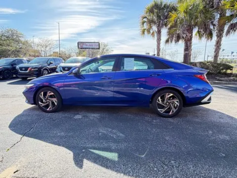 More photos of 2025 Hyundai Elantra Limited at Auto Gallery Jacksonville, FL