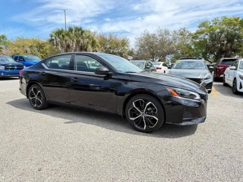 Black 2025 Nissan Altima 2.5 SR for sale in Jacksonville, FL