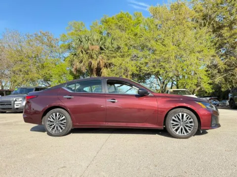 More photos of 2025 Nissan Altima 2.5 SV at Auto Gallery Jacksonville, FL