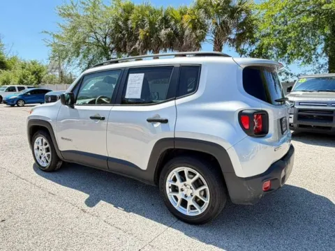 More photos of 2021 Jeep Renegade Sport at Auto Gallery Jacksonville, FL