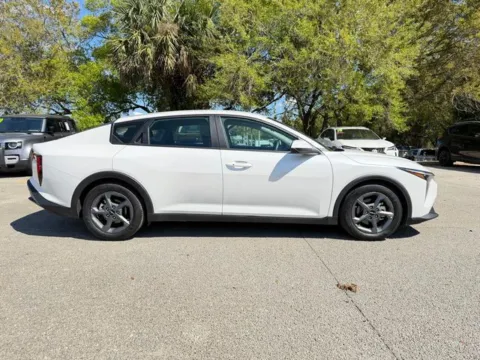 More photos of 2025 Kia K4 LXS at Auto Gallery Jacksonville, FL