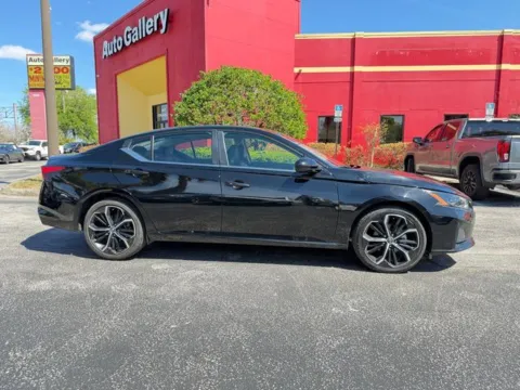 More photos of 2024 Nissan Altima 2.5 SR at Auto Gallery Jacksonville, FL