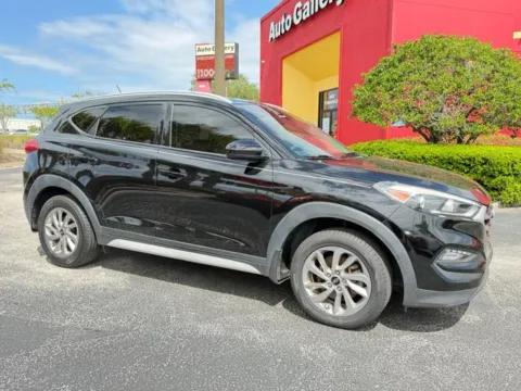 Black 2017 Hyundai Tucson SE for sale in Jacksonville, FL
