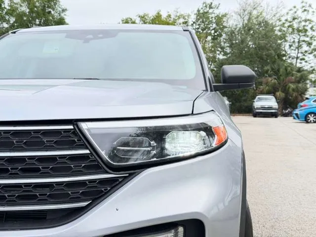 Ford Explorer photo 34