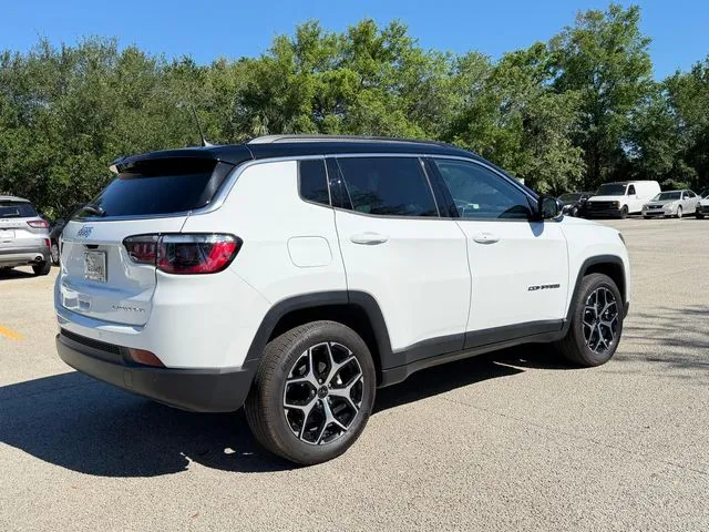 Jeep Compass photo 6