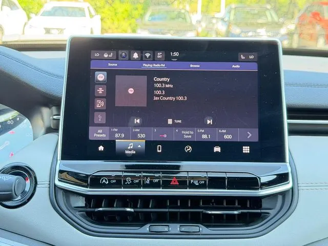 Jeep Compass photo 18