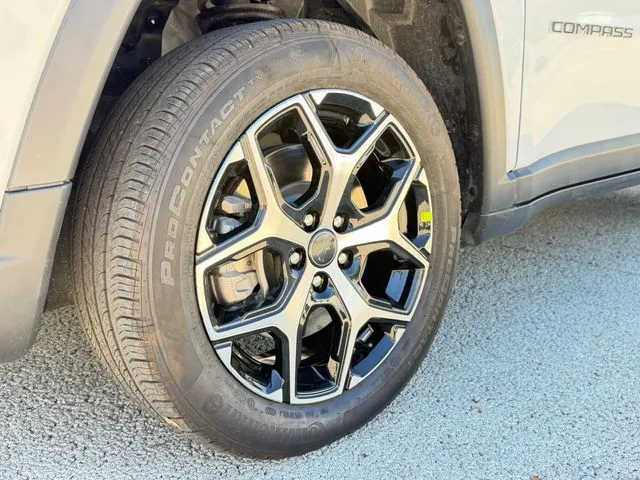 Jeep Compass photo 33