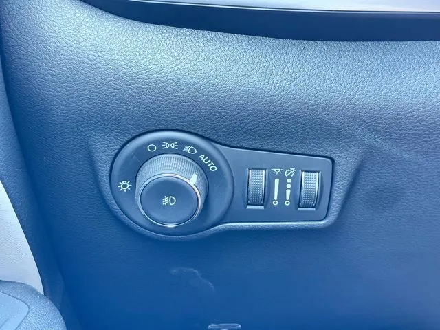 Jeep Compass photo 26