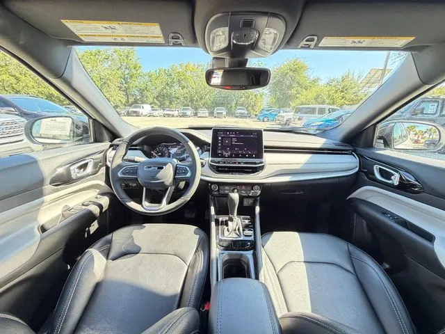 Jeep Compass photo 23
