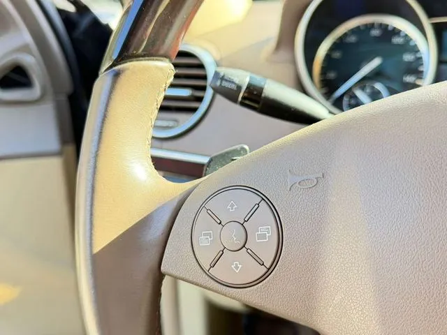 Mercedes-Benz GL-Class photo 13