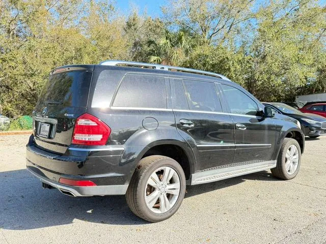 Mercedes-Benz GL-Class photo 6