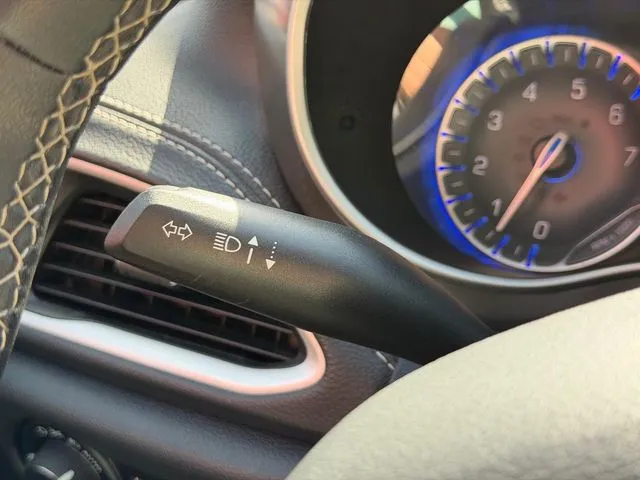 Chrysler Pacifica photo 13