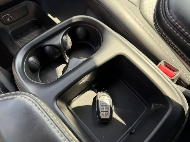 Chrysler Pacifica photo 30