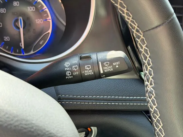 Chrysler Pacifica photo 15