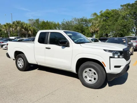 White 2023 Nissan Frontier S for sale in Jacksonville, FL