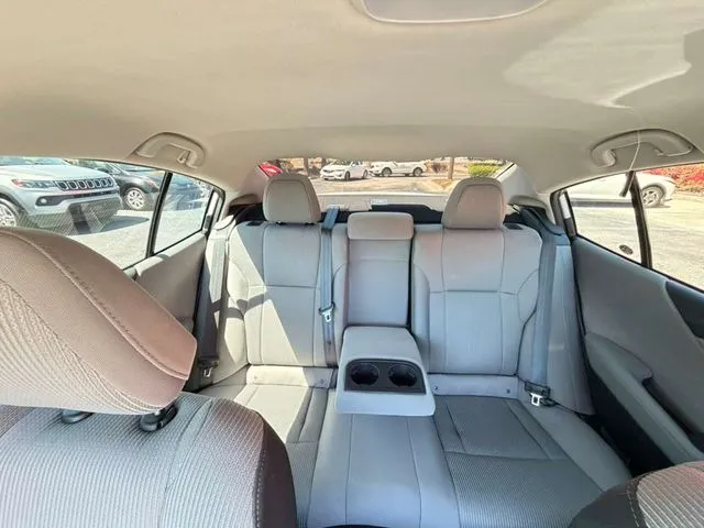 Subaru Legacy photo 27