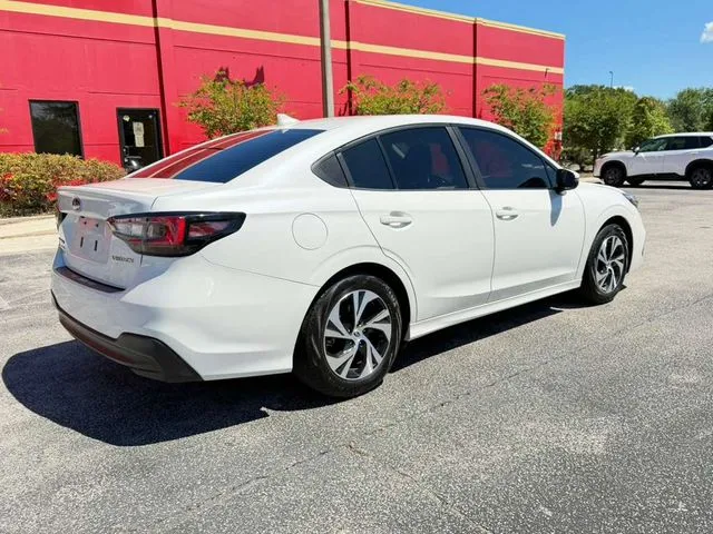 Subaru Legacy photo 6
