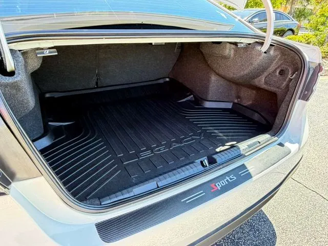 Subaru Legacy photo 9