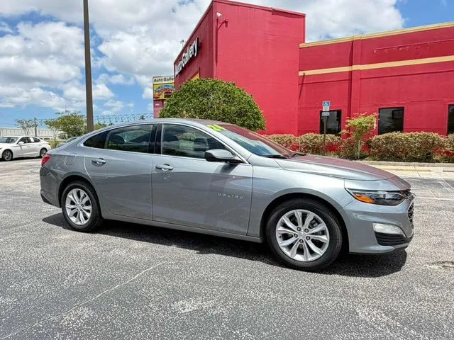 2024 Chevrolet Malibu 1LT's photo