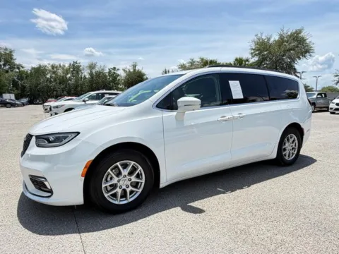 Another view of 2022 Chrysler Pacifica Touring L for sale in Jacksonville, FL at Auto Gallery Jacksonville