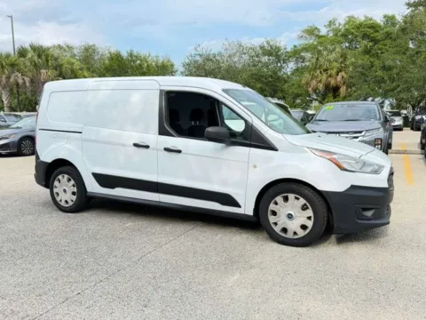 White 2019 Ford Transit Connect XL for sale in Jacksonville, FL