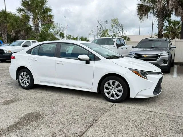 White 2022 Toyota Corolla LE for sale in Jacksonville, FL