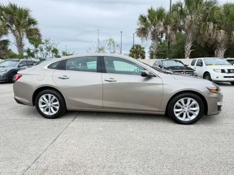 More photos of 2022 Chevrolet Malibu LT at Auto Gallery Jacksonville, FL