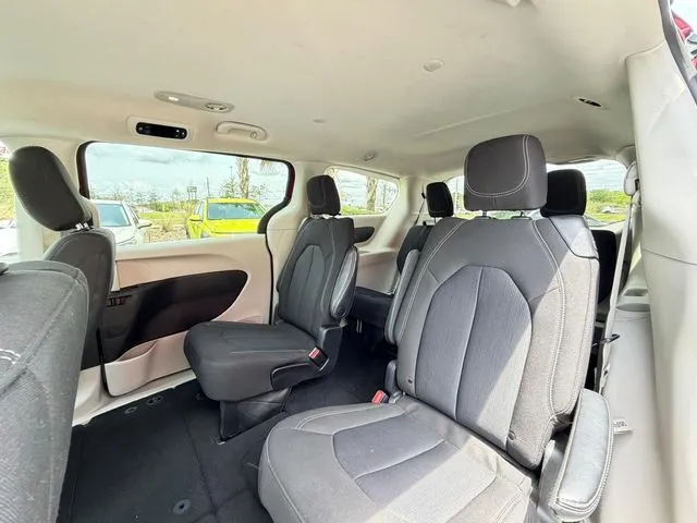 Chrysler Voyager photo 31