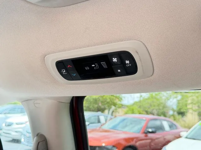 Chrysler Voyager photo 34