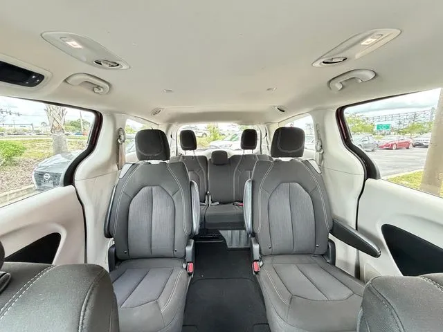 Chrysler Voyager photo 26