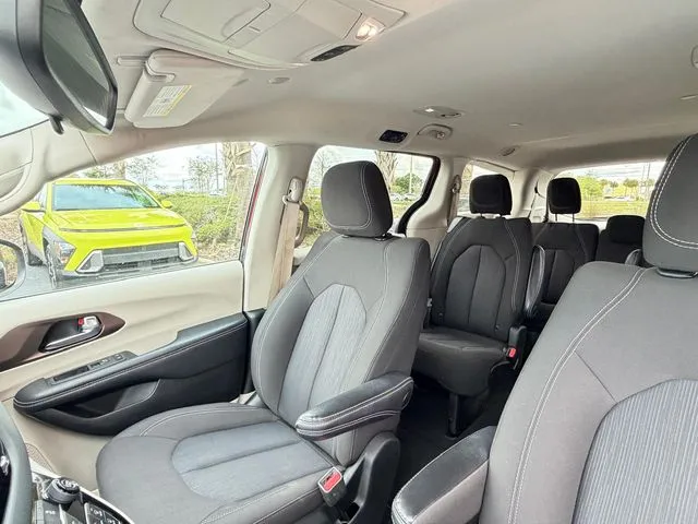 Chrysler Voyager photo 25