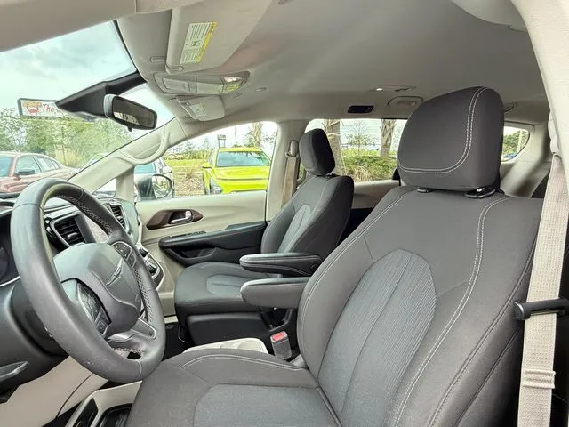 Chrysler Voyager photo 23