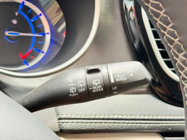 Chrysler Pacifica photo 19