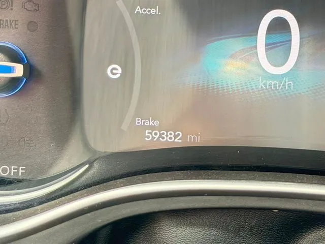 Chrysler Pacifica photo 13