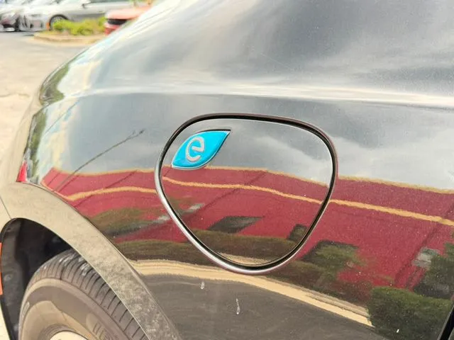 Chrysler Pacifica photo 33
