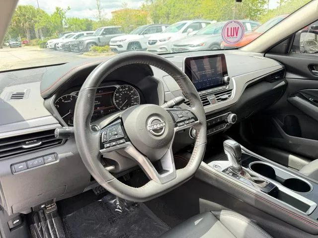 2024 Nissan Altima SR - Photo 22