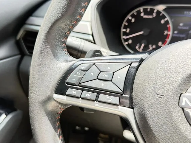 2024 Nissan Altima SR - Photo 16