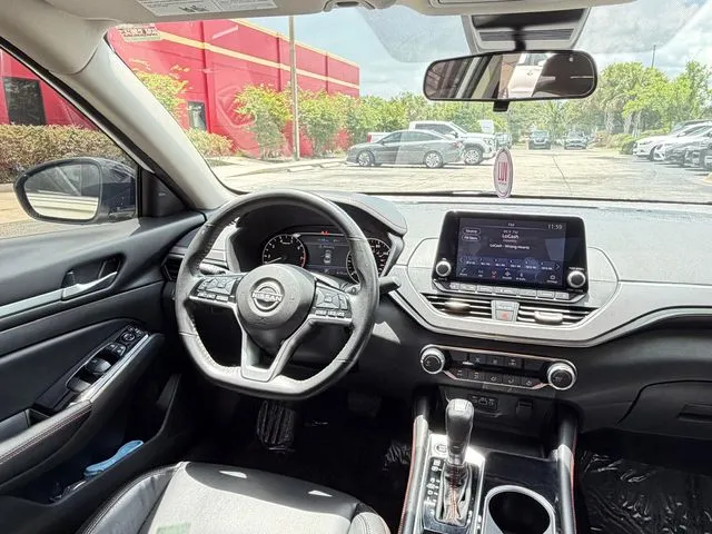 2024 Nissan Altima SR - Photo 15