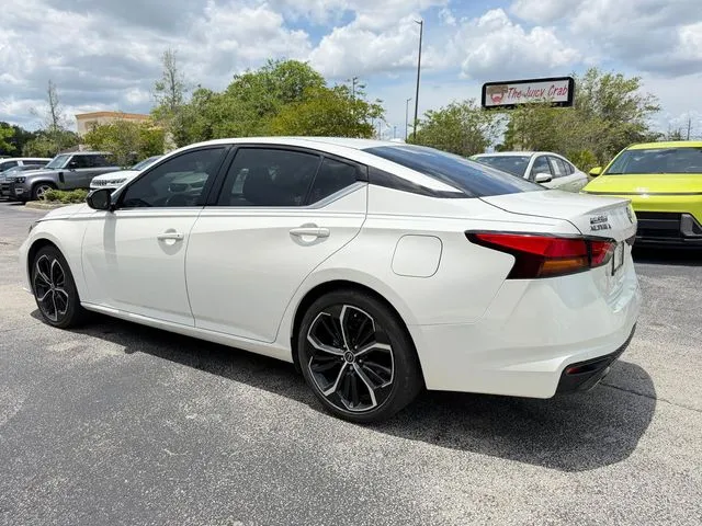 2024 Nissan Altima SR - Photo 7