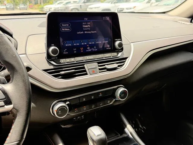 2024 Nissan Altima SR - Photo 20
