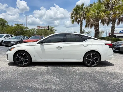 More photos of 2024 Nissan Altima 2.5 SR at Auto Gallery Jacksonville, FL