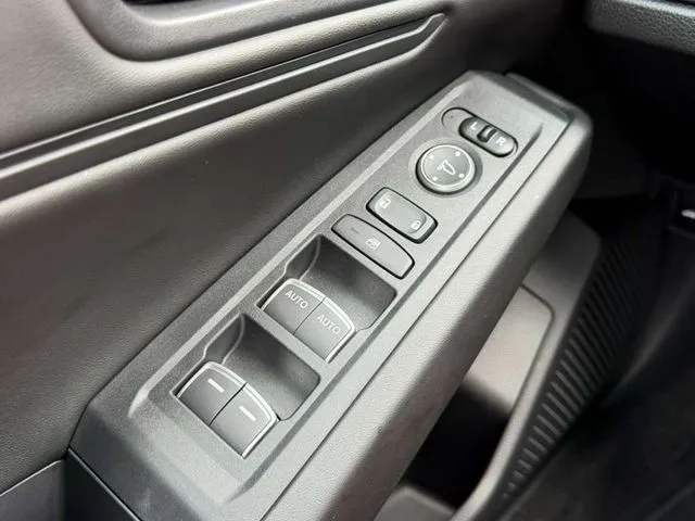 Honda Accord photo 15