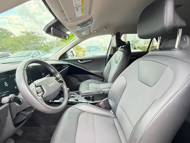 Kia Niro photo 16