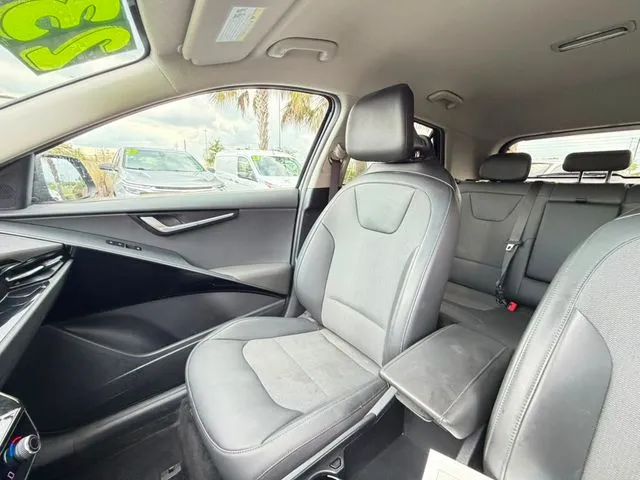 Kia Niro photo 25